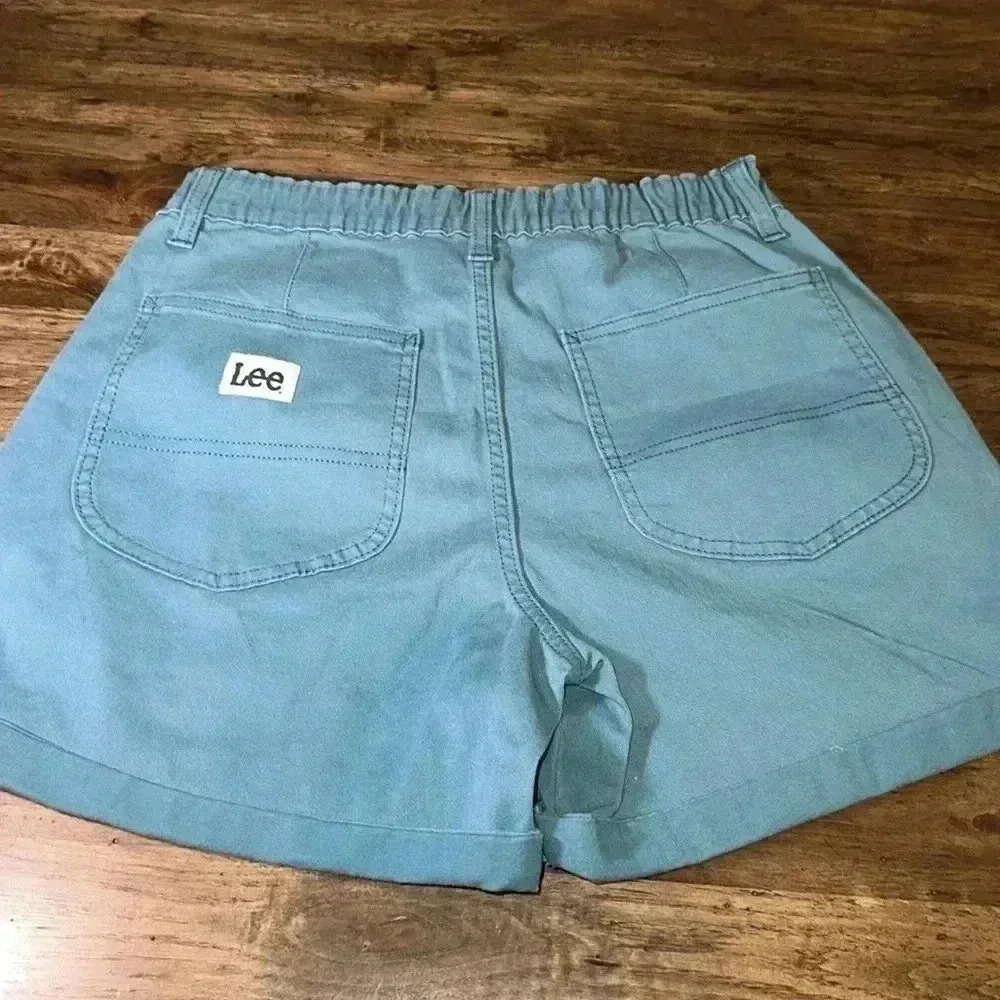 NWT Lee women’s heritage teal shorts size 2 relaxed fit high rise a line midway - Picture 6 of 8